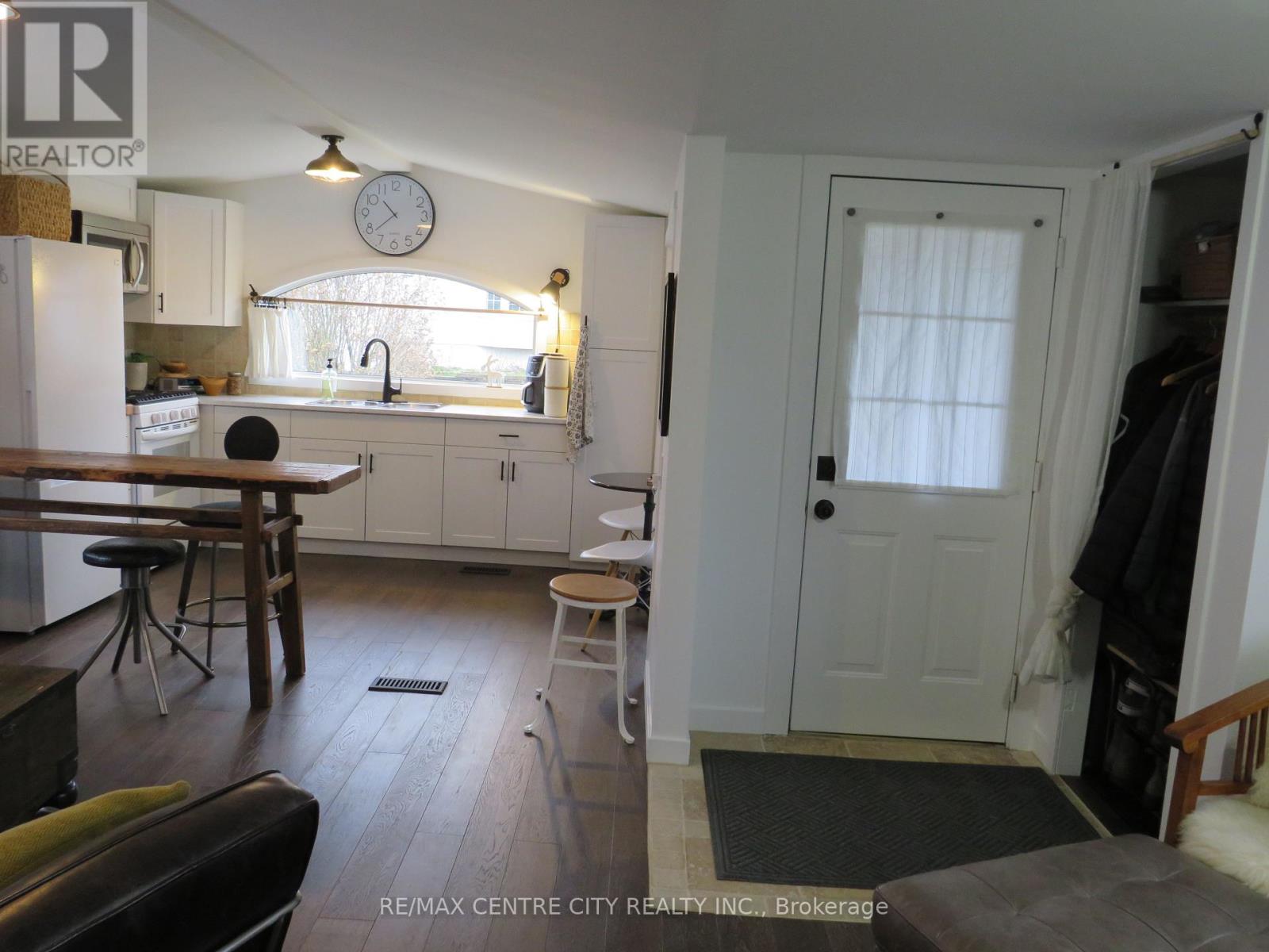 203 - 198 Springbank Drive, London South, Ontario  N6J 1G1 - Photo 9 - X8180718