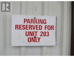 203 - 198 SPRINGBANK DRIVE