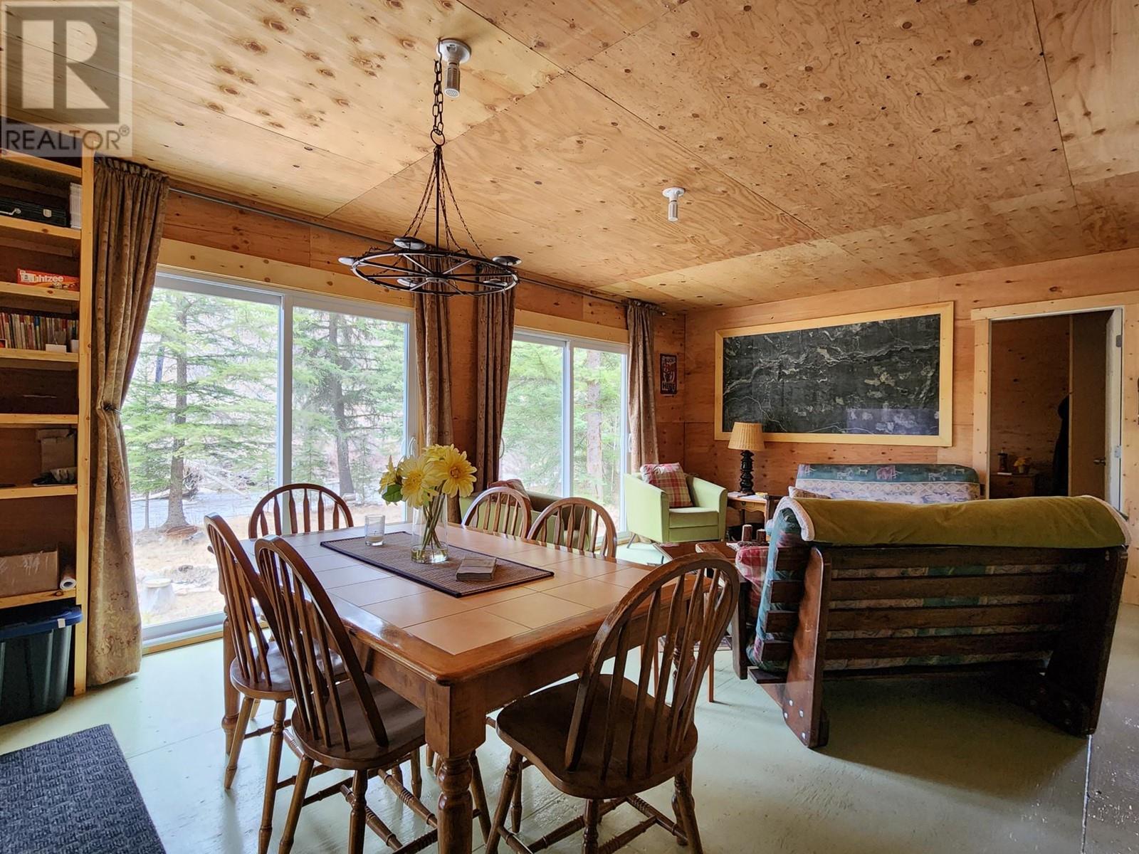 3848/3849 Hutchison Road, Clinton, British Columbia    - Photo 8 - 177481