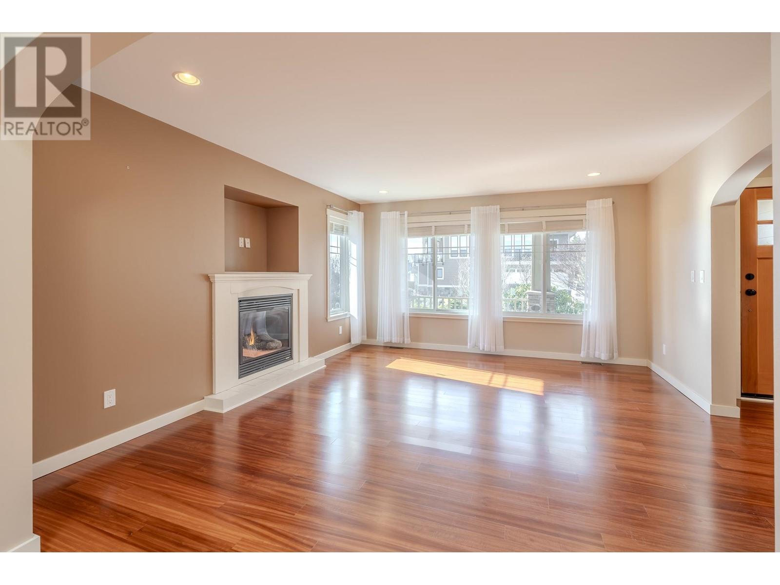 5540 Clayton Avenue, Sechelt, British Columbia  V7Z 0V1 - Photo 5 - R2856931