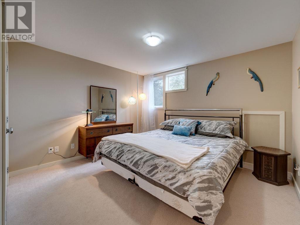 5540 Clayton Avenue, Sechelt, British Columbia  V7Z 0V1 - Photo 19 - R2856931