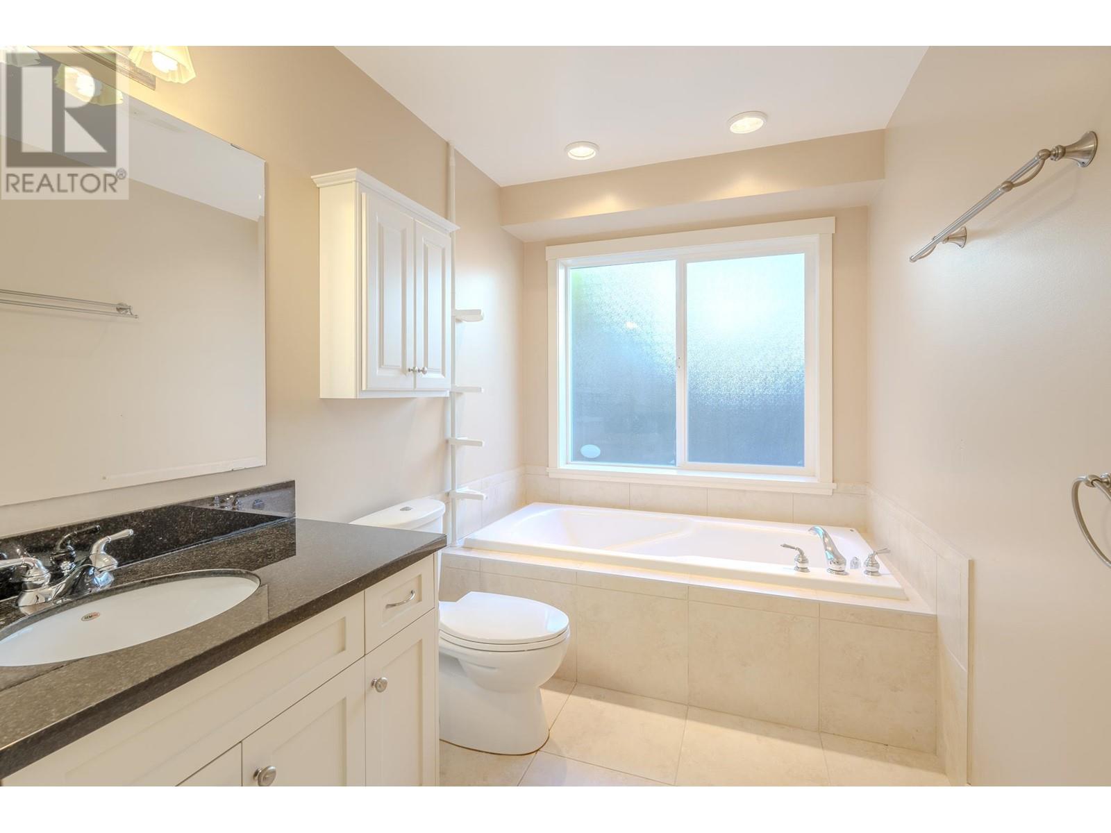 5540 Clayton Avenue, Sechelt, British Columbia  V7Z 0V1 - Photo 17 - R2856931