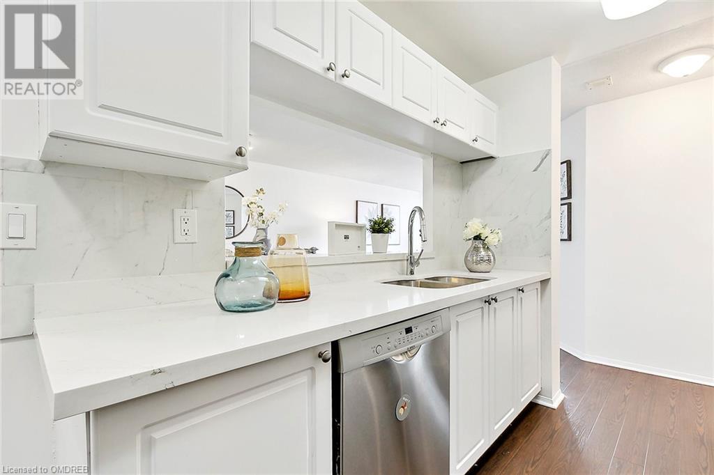 4205 Shipp Drive Unit# 2305, Mississauga, Ontario  L4Z 2Y9 - Photo 16 - 40563473