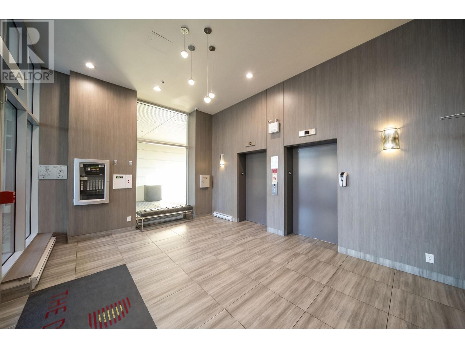401 4468 Dawson Street, Burnaby, British Columbia  V5C 0J9 - Photo 2 - R2864077