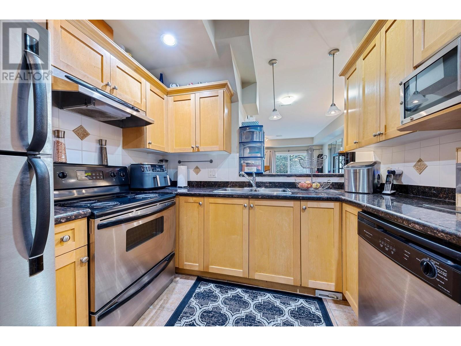 3 11331 Cambie Road, Richmond, British Columbia  V6X 1L3 - Photo 3 - R2864083