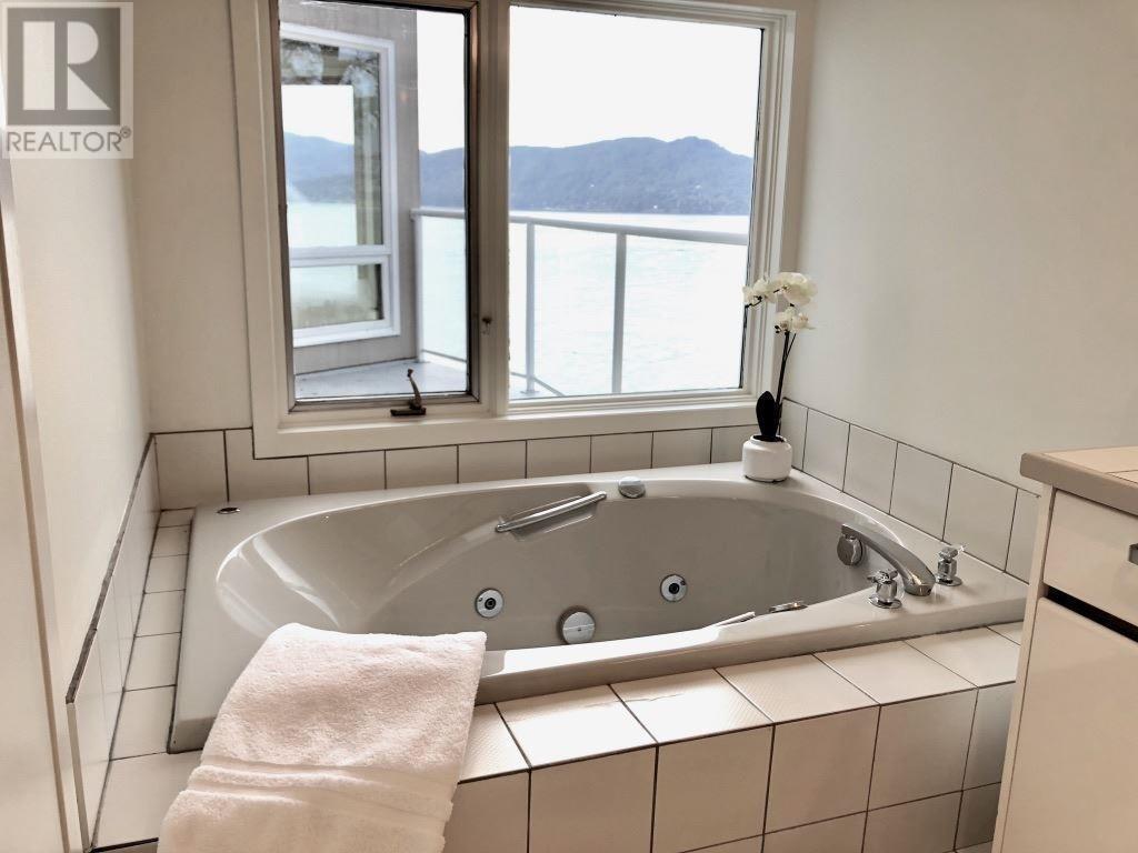 8255 Pasco Road, West Vancouver, British Columbia  V7W 2T5 - Photo 18 - R2864059