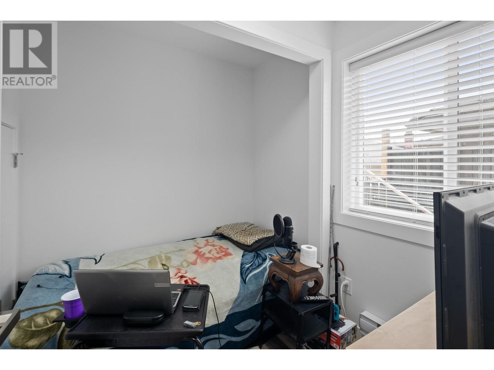 Listing Picture 20 of 23 : 497 E 61ST AVENUE, Vancouver / 溫哥華 - 魯藝地產 Yvonne Lu Group - MLS Medallion Club Member