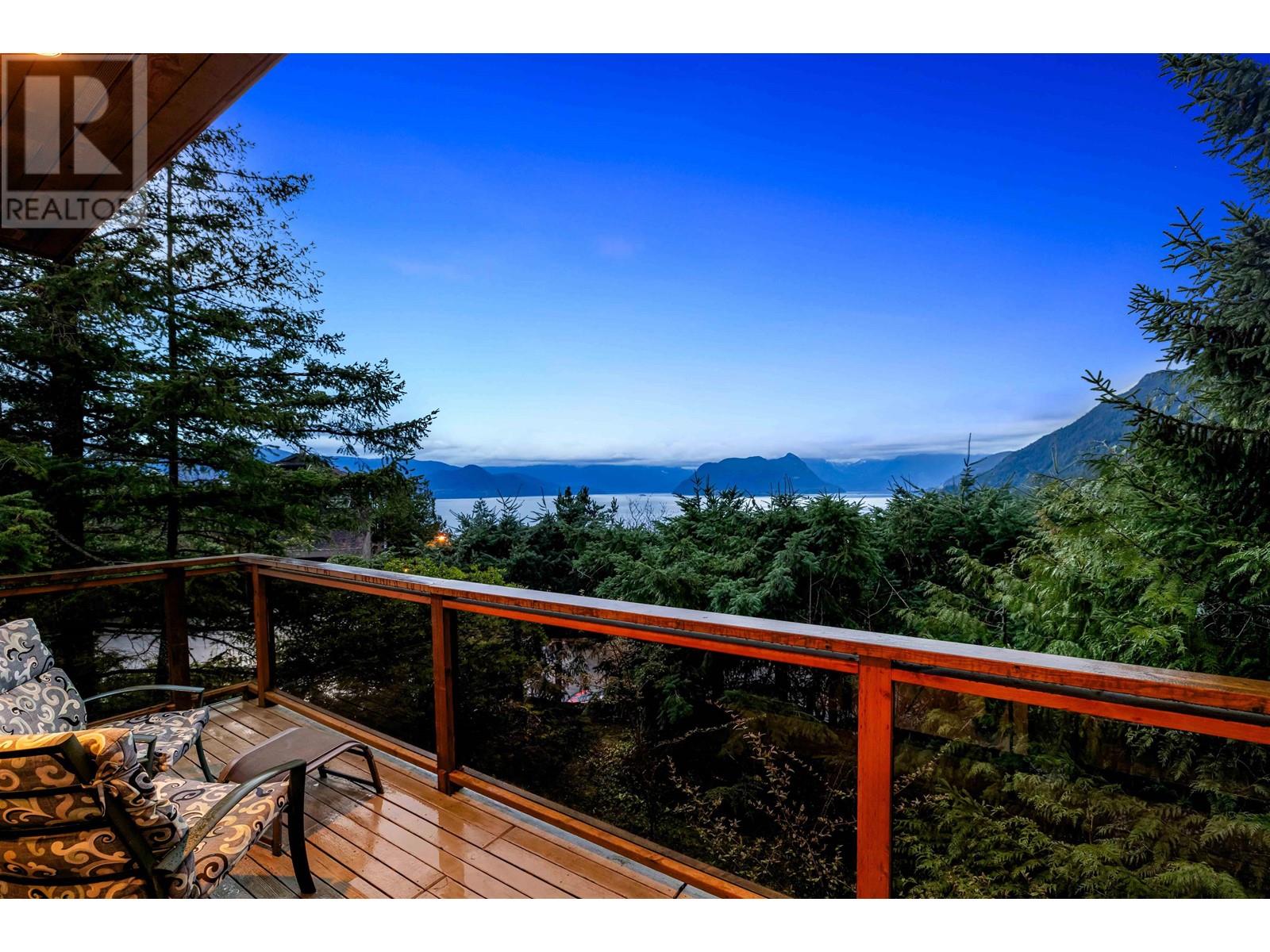 25 Periwinkle Place, West Vancouver, British Columbia  V0N 2E0 - Photo 25 - R2864156
