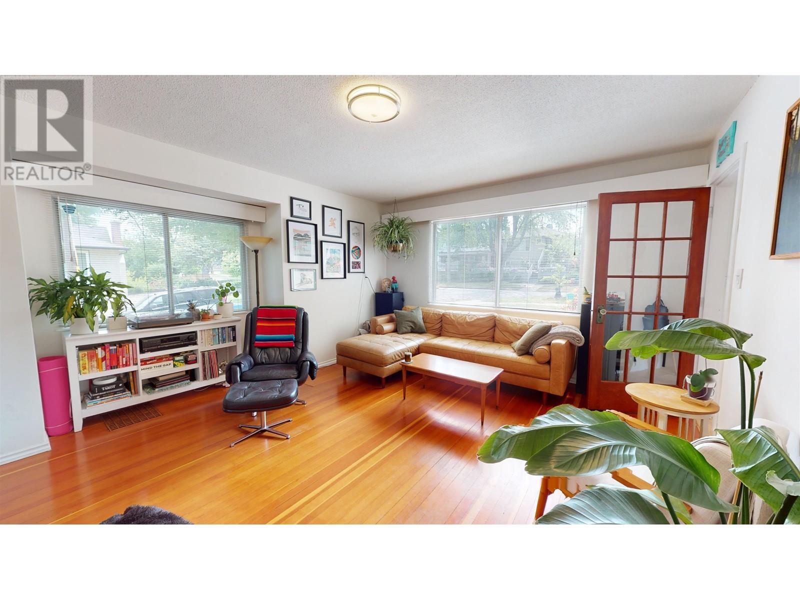 1495 E 20th Avenue, Vancouver, British Columbia  V5N 2K5 - Photo 6 - R2864121
