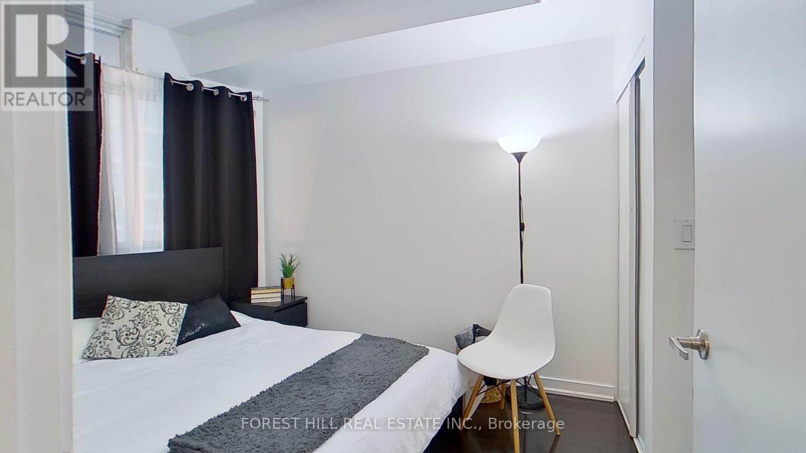 38 Dan Leckie Way, Toronto, 1 Bedroom Bedrooms, ,1 BathroomBathrooms,Single Family,For Rent,Dan Leckie,C8182102