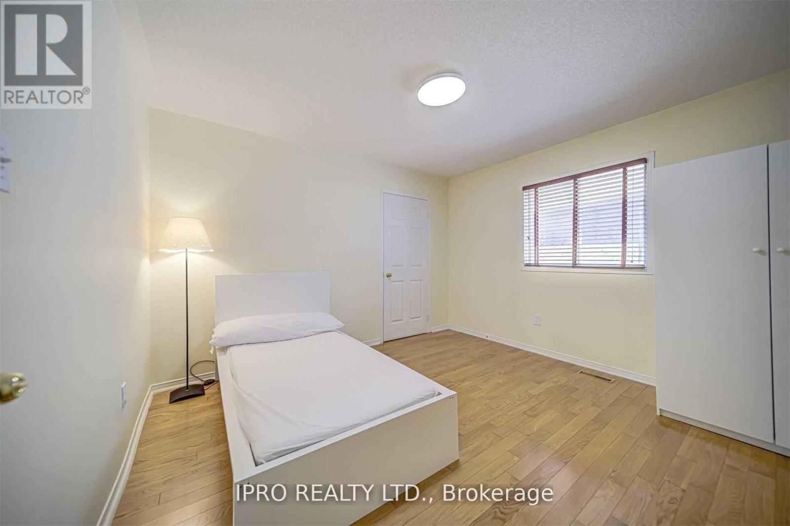 5179 Creditview Rd E, Mississauga, Ontario  L5V 1R8 - Photo 21 - W8182172