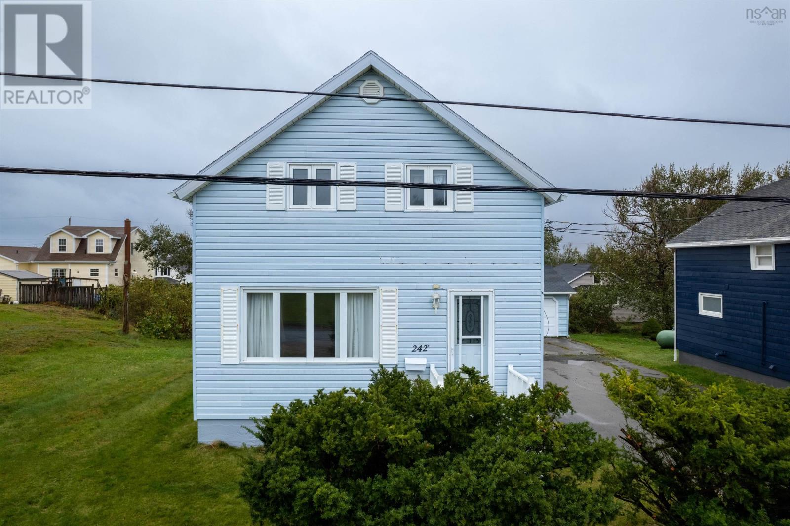 242 James Street, New Waterford, Nova Scotia  B1H 2Y8 - Photo 1 - 202405739