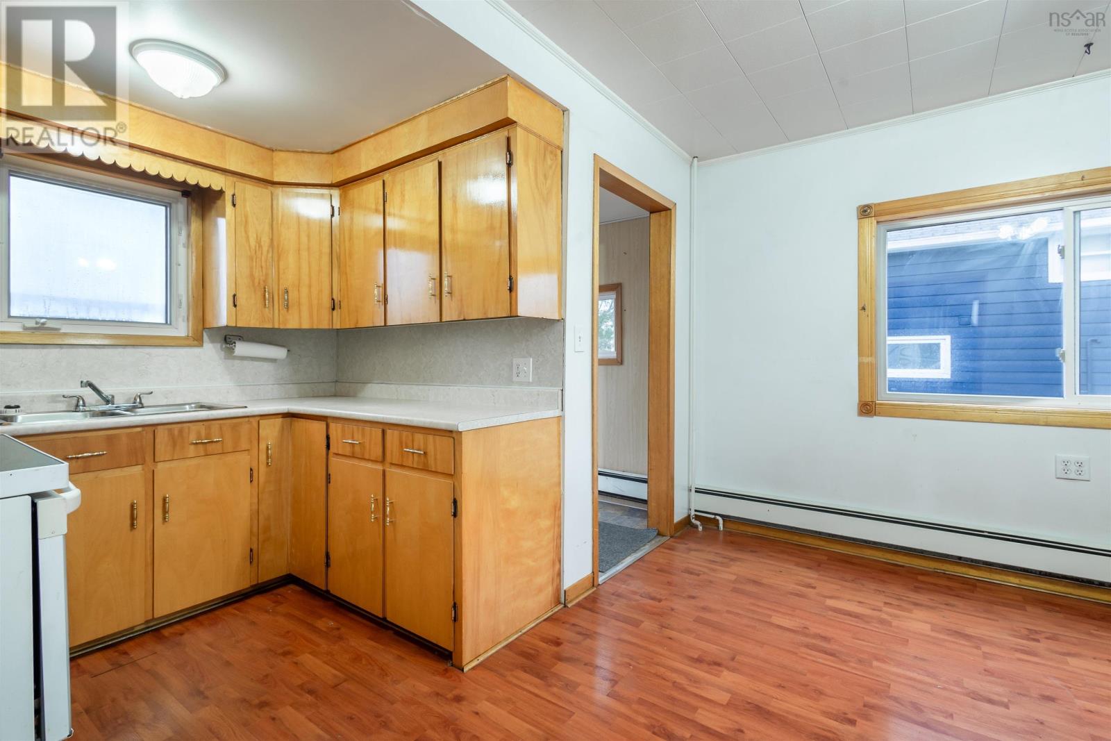 242 James Street, New Waterford, Nova Scotia  B1H 2Y8 - Photo 13 - 202405739