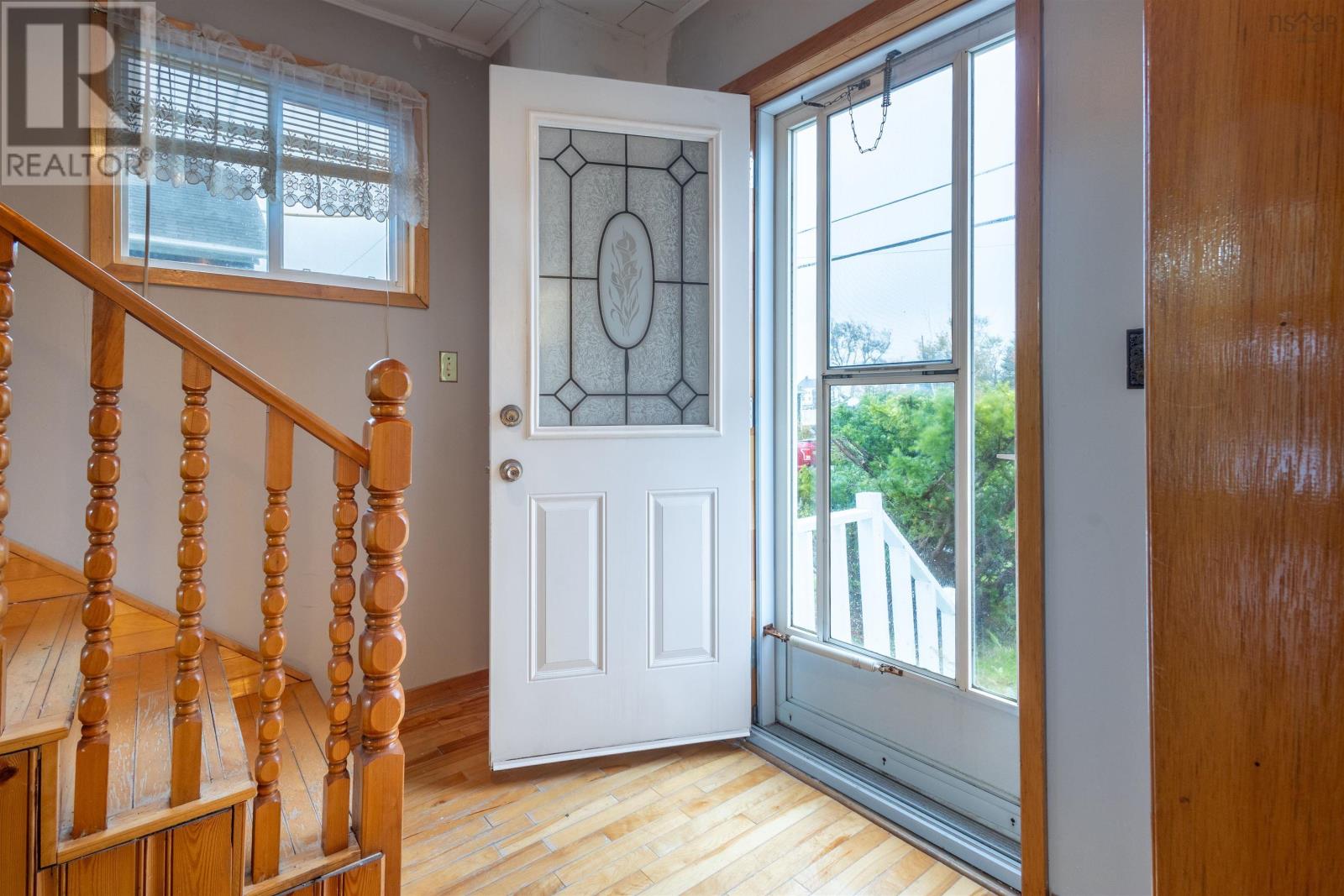 242 James Street, New Waterford, Nova Scotia  B1H 2Y8 - Photo 16 - 202405739