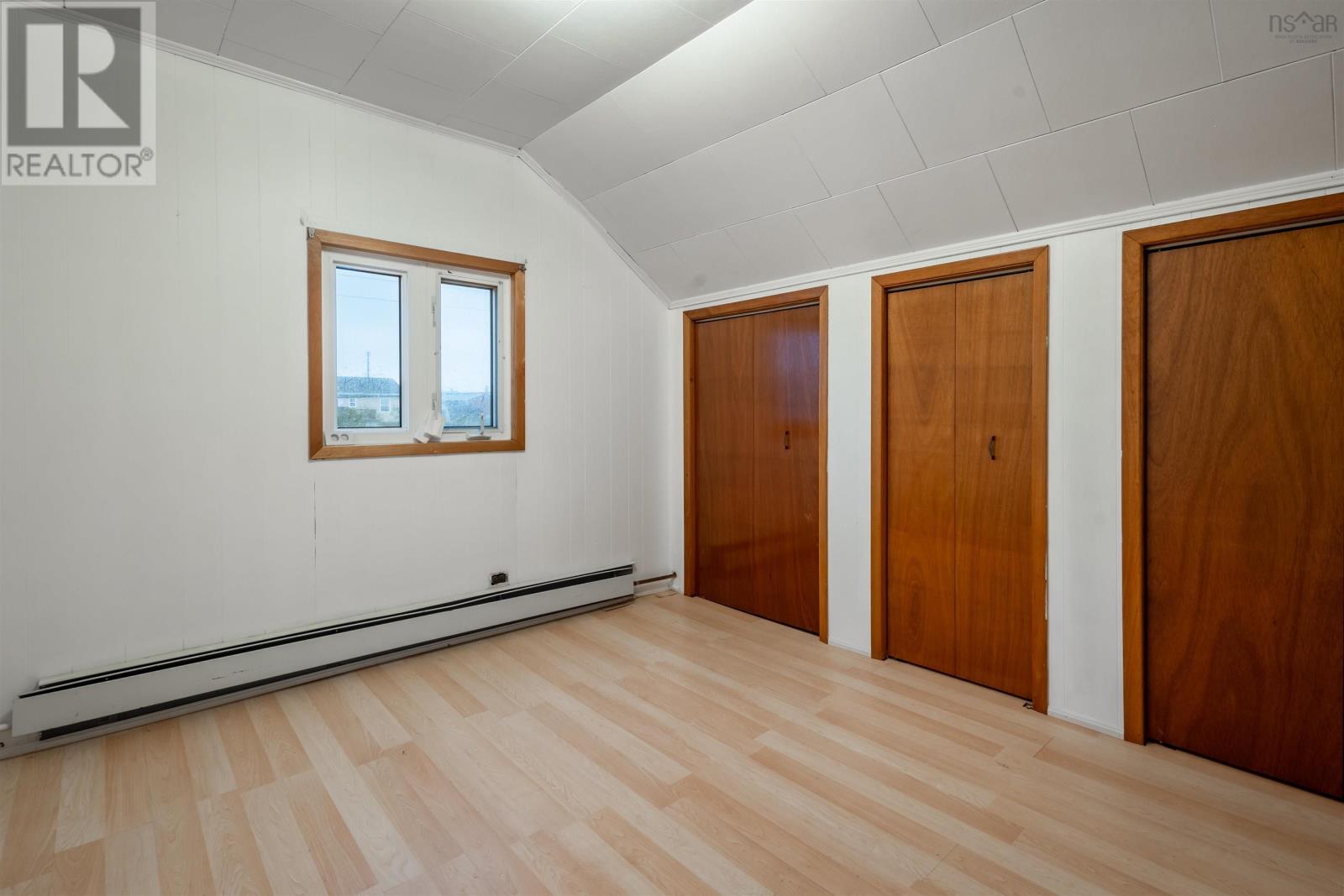 242 James Street, New Waterford, Nova Scotia  B1H 2Y8 - Photo 18 - 202405739