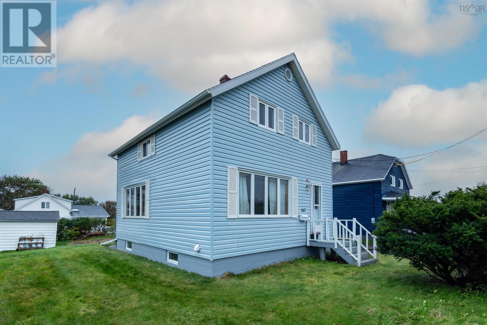 242 James Street, New Waterford, Nova Scotia  B1H 2Y8 - Photo 2 - 202405739