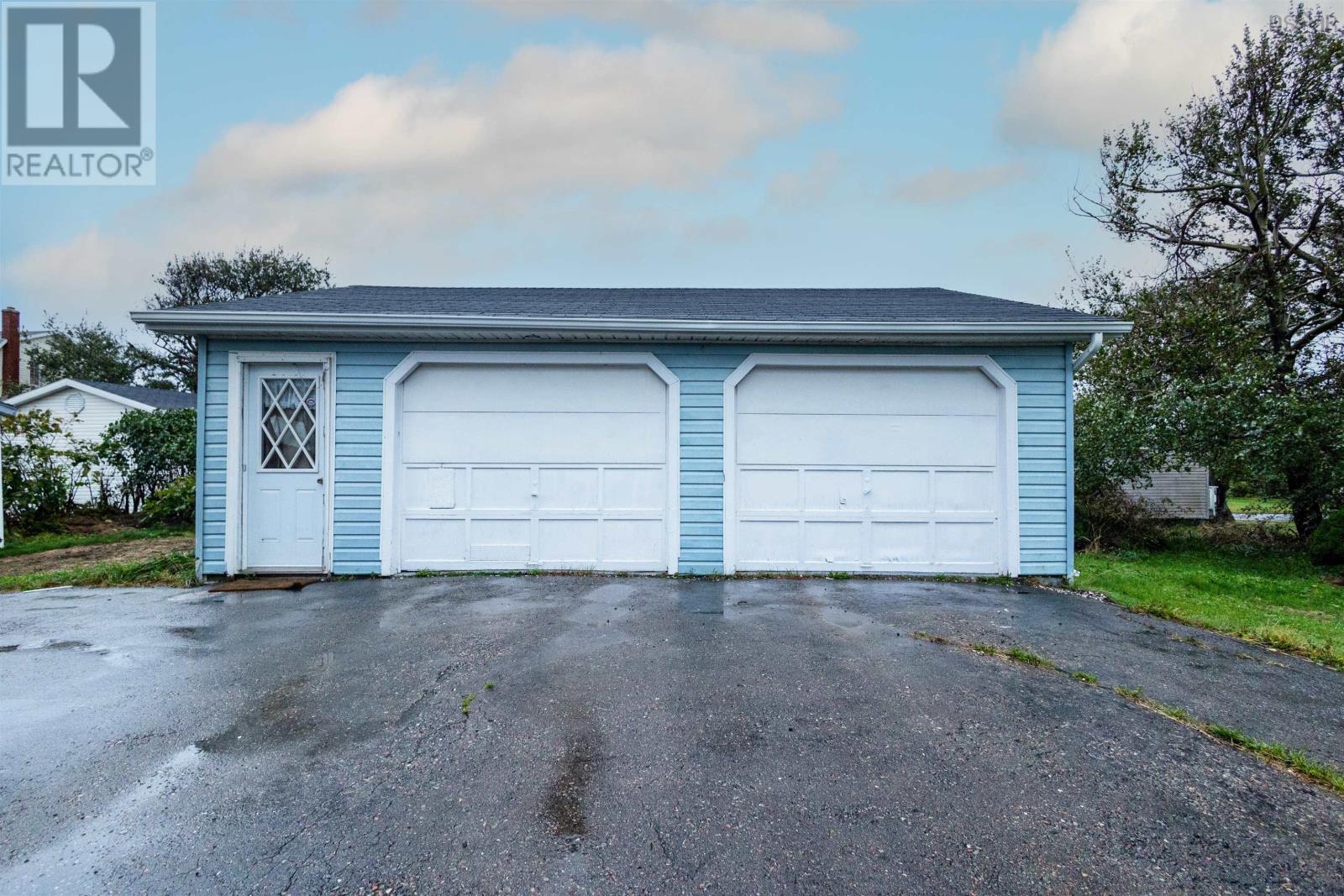 242 James Street, New Waterford, Nova Scotia  B1H 2Y8 - Photo 4 - 202405739