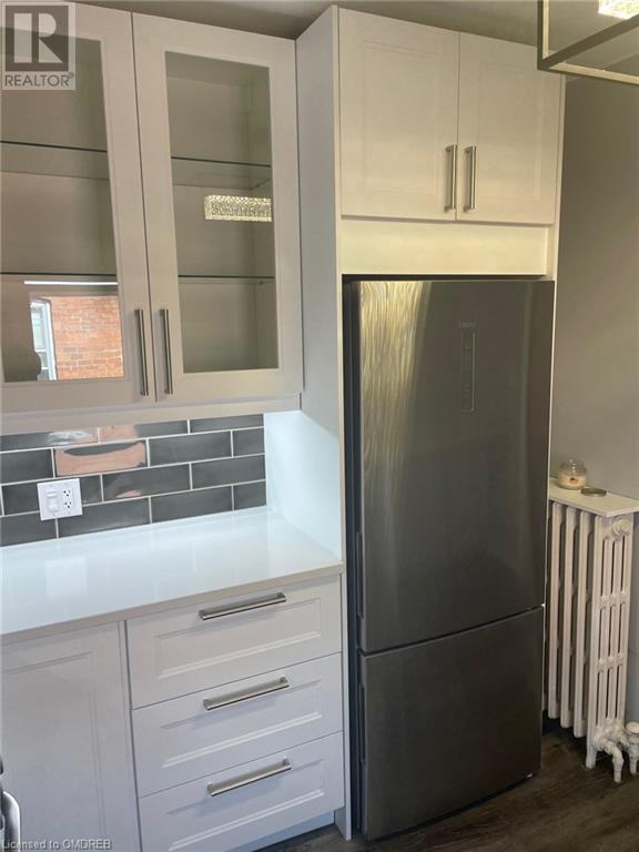 158 James Street Unit# 2, St. Catharines, Ontario  L2R 5C5 - Photo 4 - 40563532