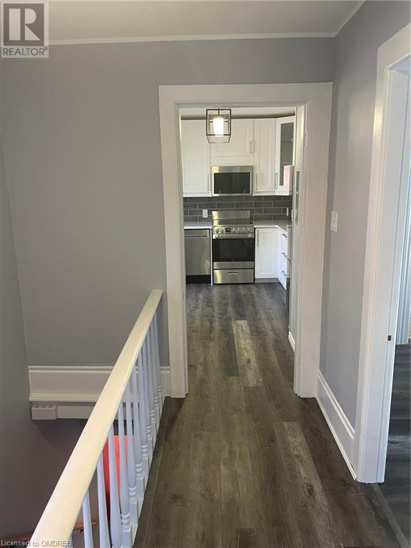 158 James Street Unit# 2, St. Catharines, Ontario  L2R 5C5 - Photo 8 - 40563532