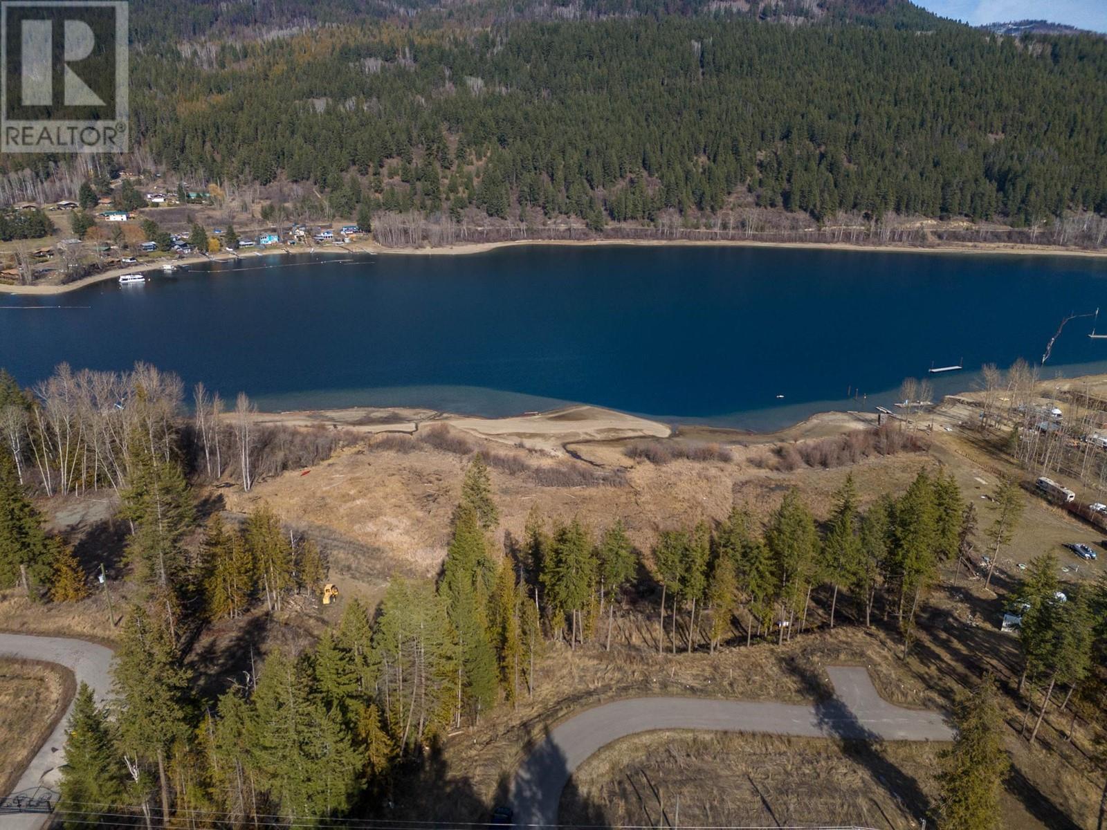 2-8848 Holding Rd, Adams Lake, British Columbia   - Photo 2 - 177466