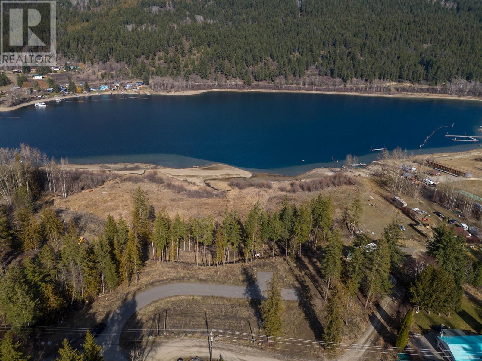 2-8848 Holding Rd, Adams Lake, British Columbia   - Photo 4 - 177466