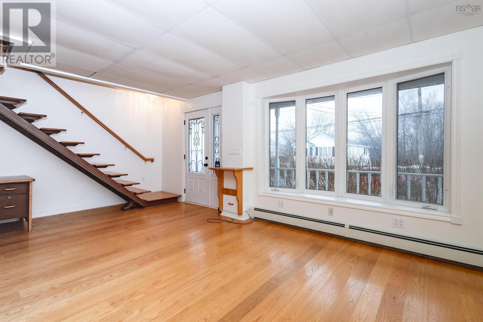 270 King Edward Street, Glace Bay, Nova Scotia  B1A 5V7 - Photo 6 - 202405744