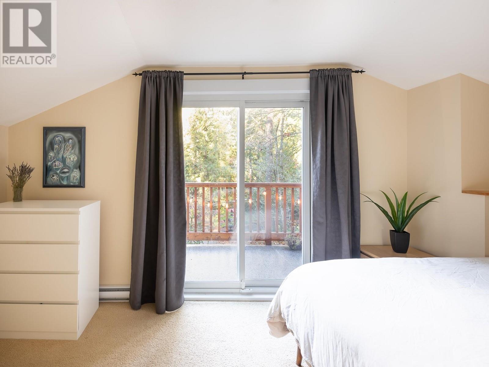 5747 Naylor Road, Sechelt, British Columbia  V7Z 0C7 - Photo 18 - R2864170