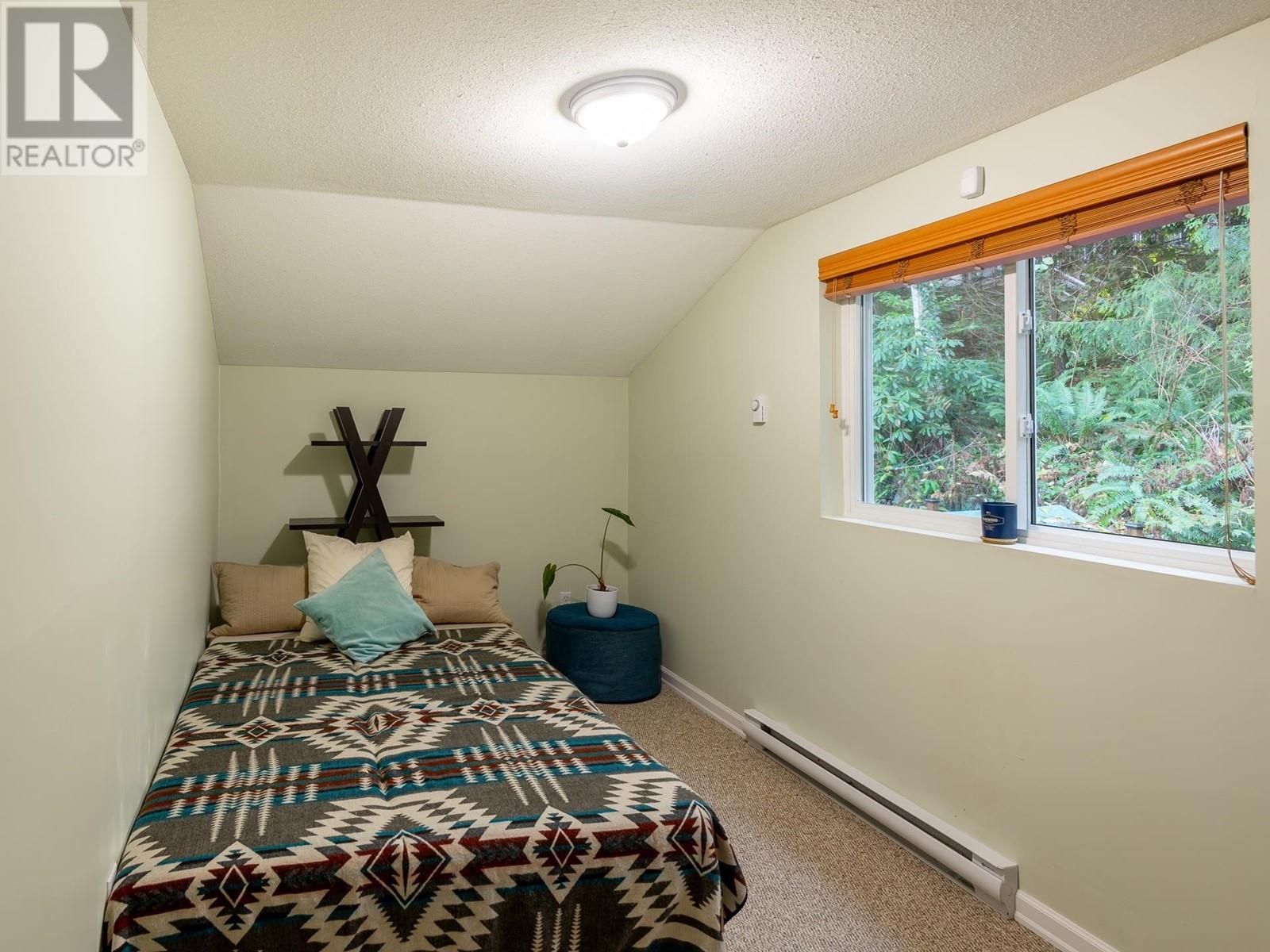 5747 Naylor Road, Sechelt, British Columbia  V7Z 0C7 - Photo 21 - R2864170