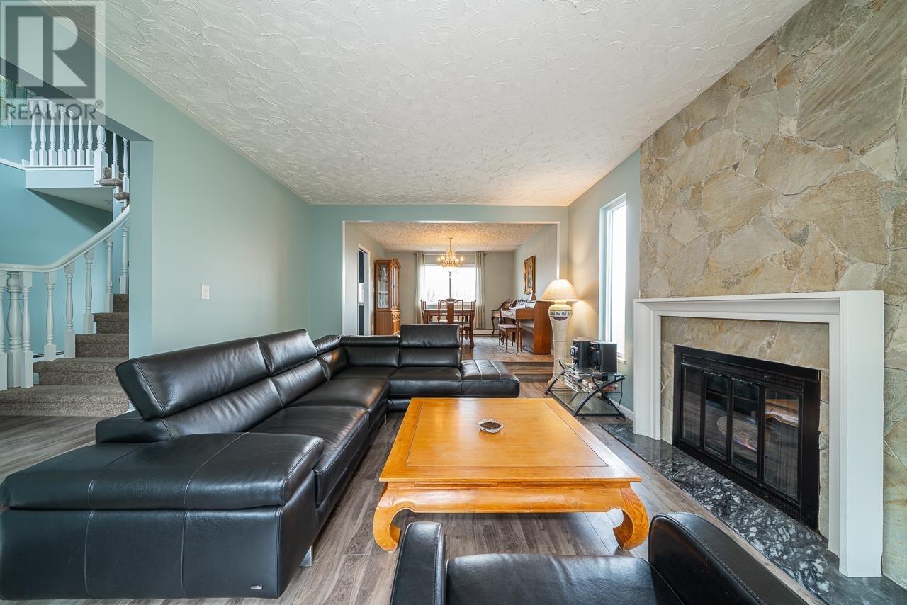 6060 Marine Drive, Burnaby, British Columbia  V3N 2X9 - Photo 5 - R2864000