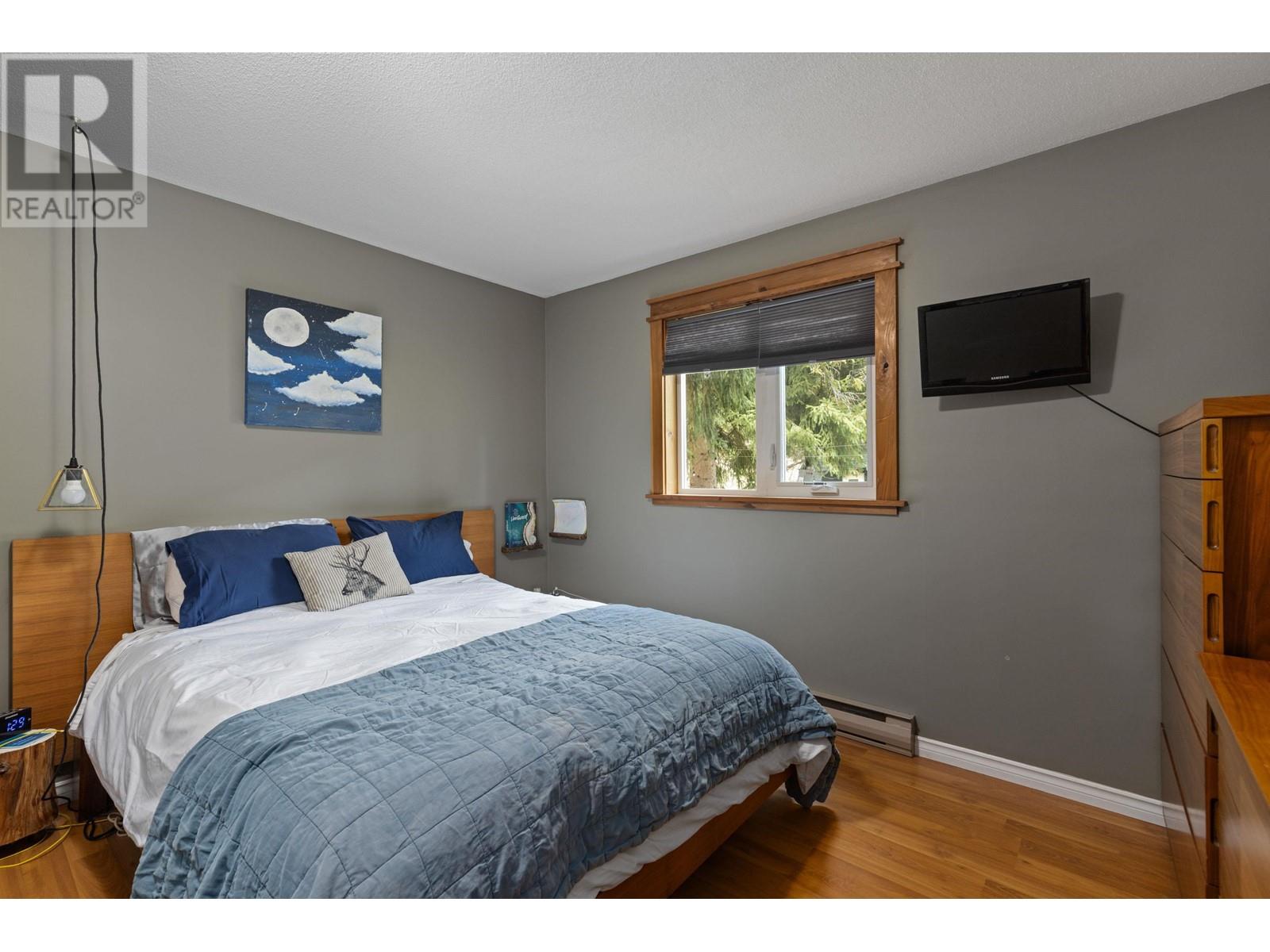 1553 Fraser Road, Pemberton, British Columbia  V0N 2L0 - Photo 11 - R2864201