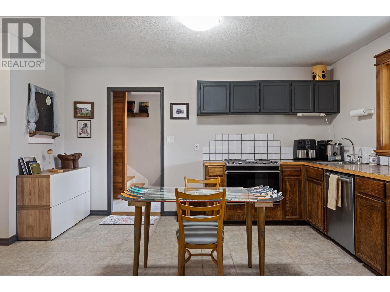 1553 Fraser Road, Pemberton, British Columbia  V0N 2L0 - Photo 26 - R2864201