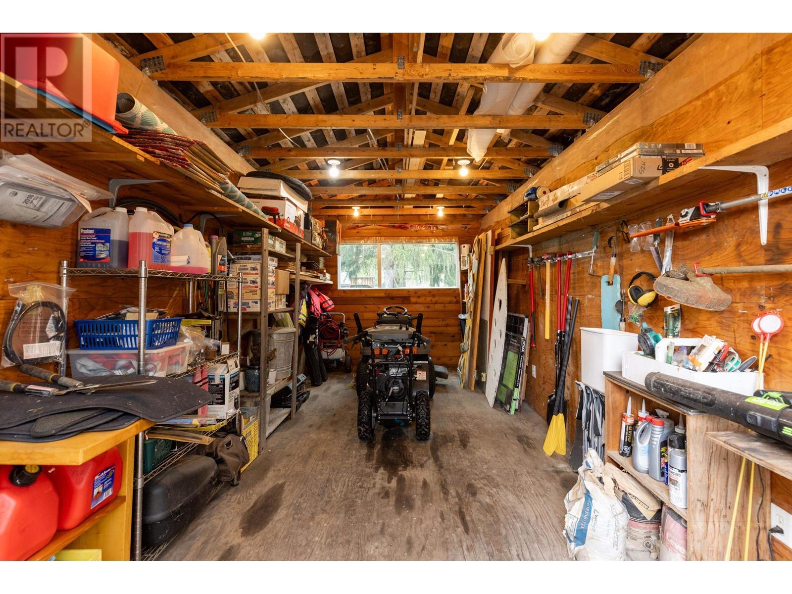 1553 Fraser Road, Pemberton, British Columbia  V0N 2L0 - Photo 35 - R2864201