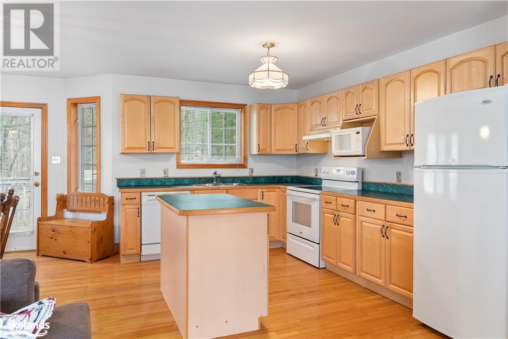 255 Town Line Road W, Huntsville, Ontario  P1H 1S7 - Photo 11 - 40563518