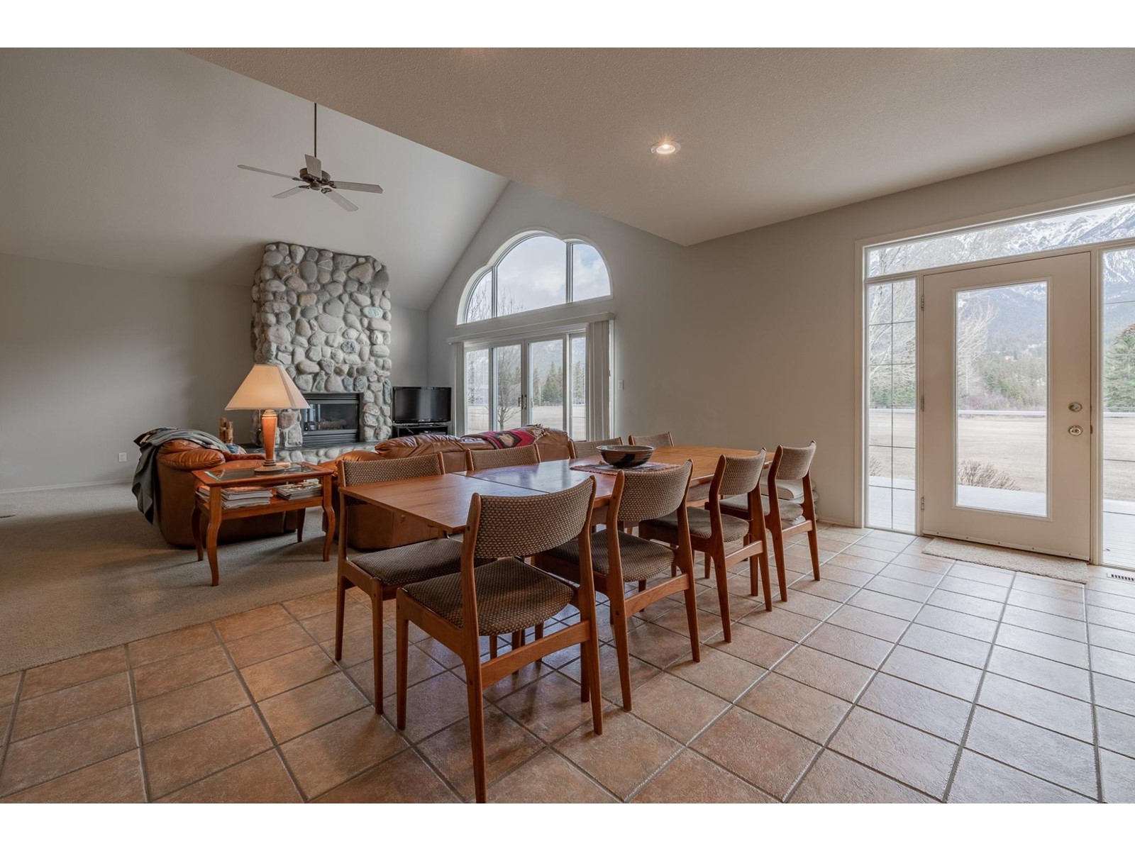 5214 Riverside Drive, Fairmont Hot Springs, British Columbia  V0B 1L1 - Photo 37 - 2475801