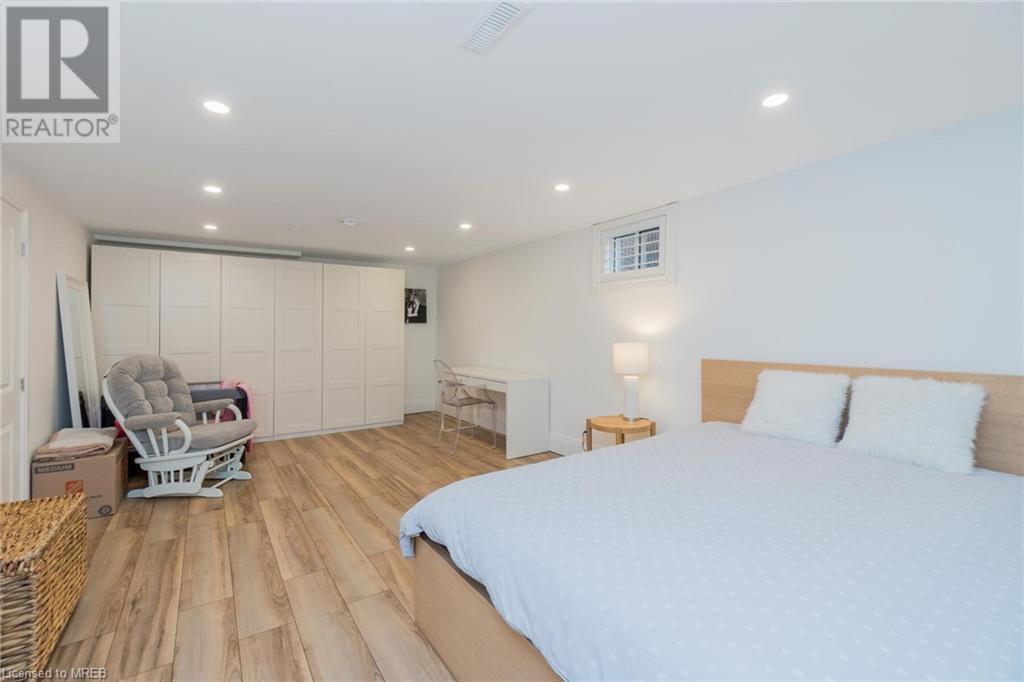 23 West Hampton Road, St. Catharines, Ontario  L2T 3E6 - Photo 18 - 40563771