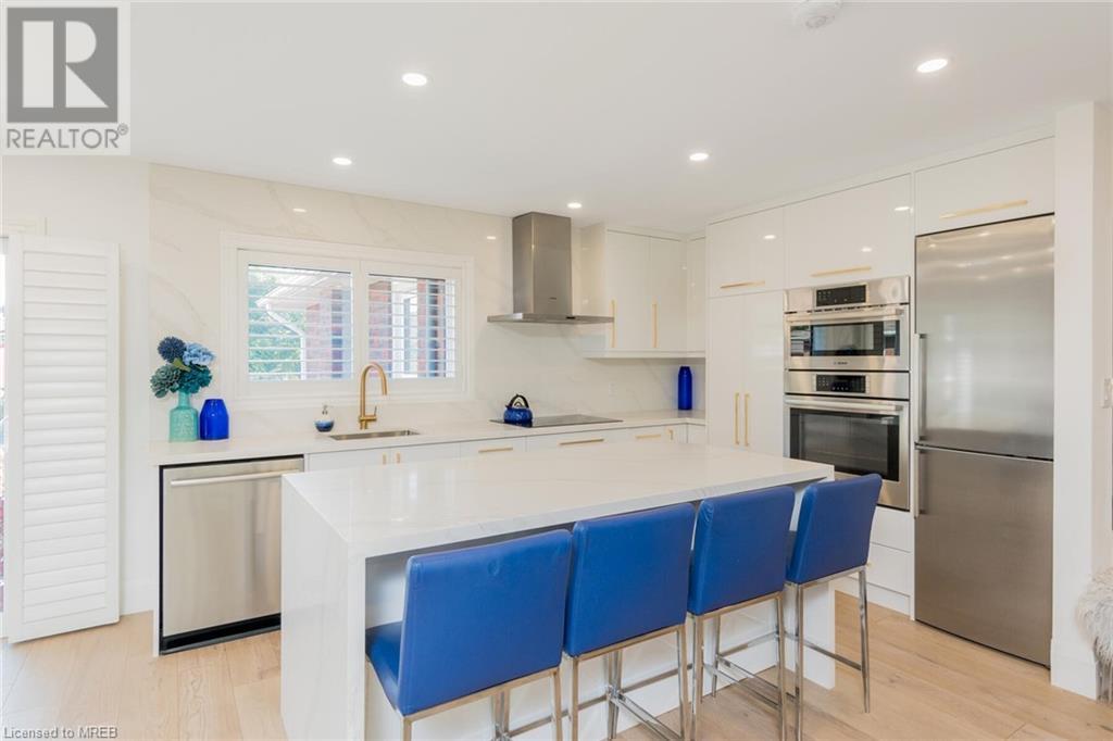 23 West Hampton Road, St. Catharines, Ontario  L2T 3E6 - Photo 5 - 40563771