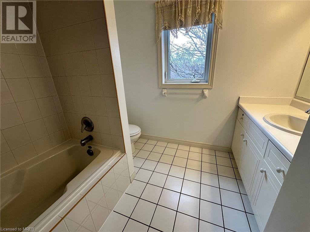 76 Kortright Road E, Guelph, Ontario  N1G 4N8 - Photo 24 - 40563792