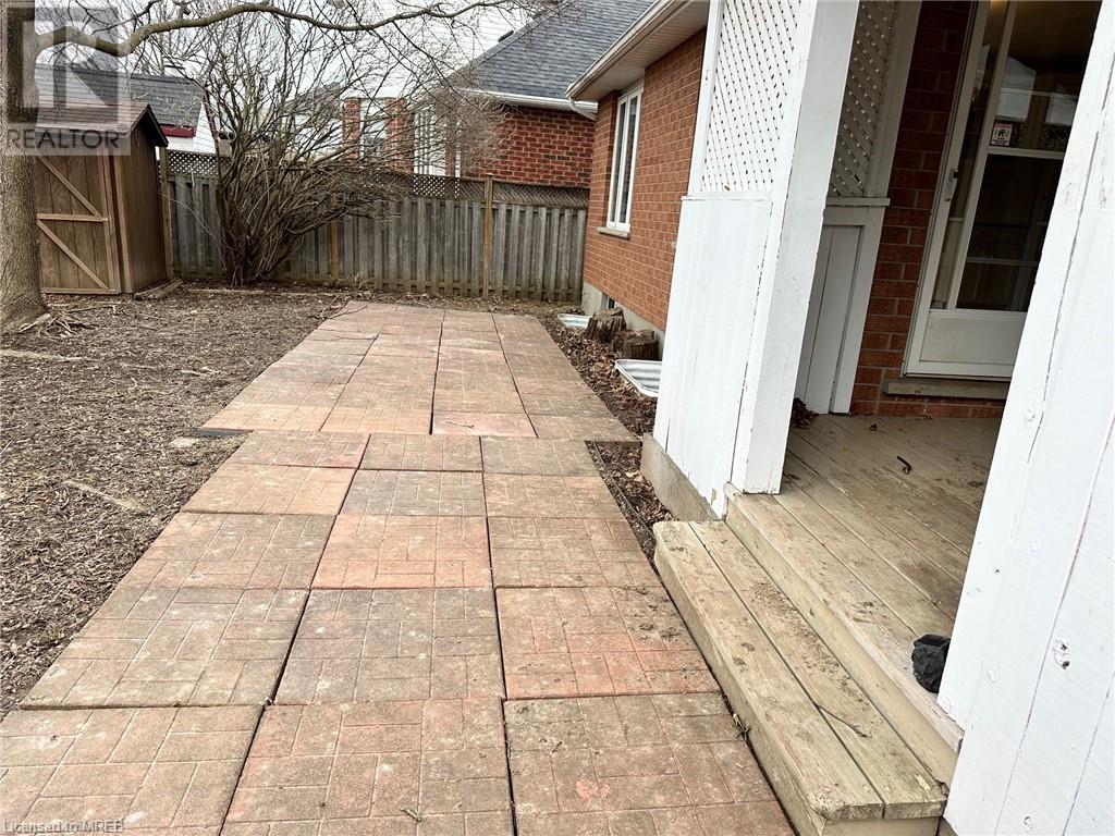 76 Kortright Road E, Guelph, Ontario  N1G 4N8 - Photo 32 - 40563792