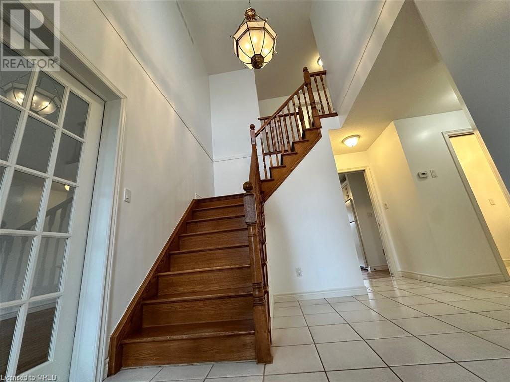 76 Kortright Road E, Guelph, Ontario  N1G 4N8 - Photo 4 - 40563792