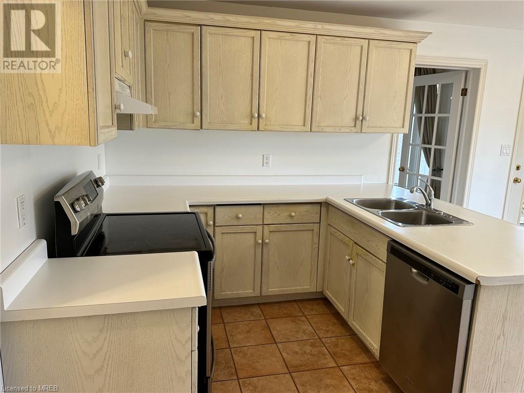 76 Kortright Road E, Guelph, Ontario  N1G 4N8 - Photo 8 - 40563792