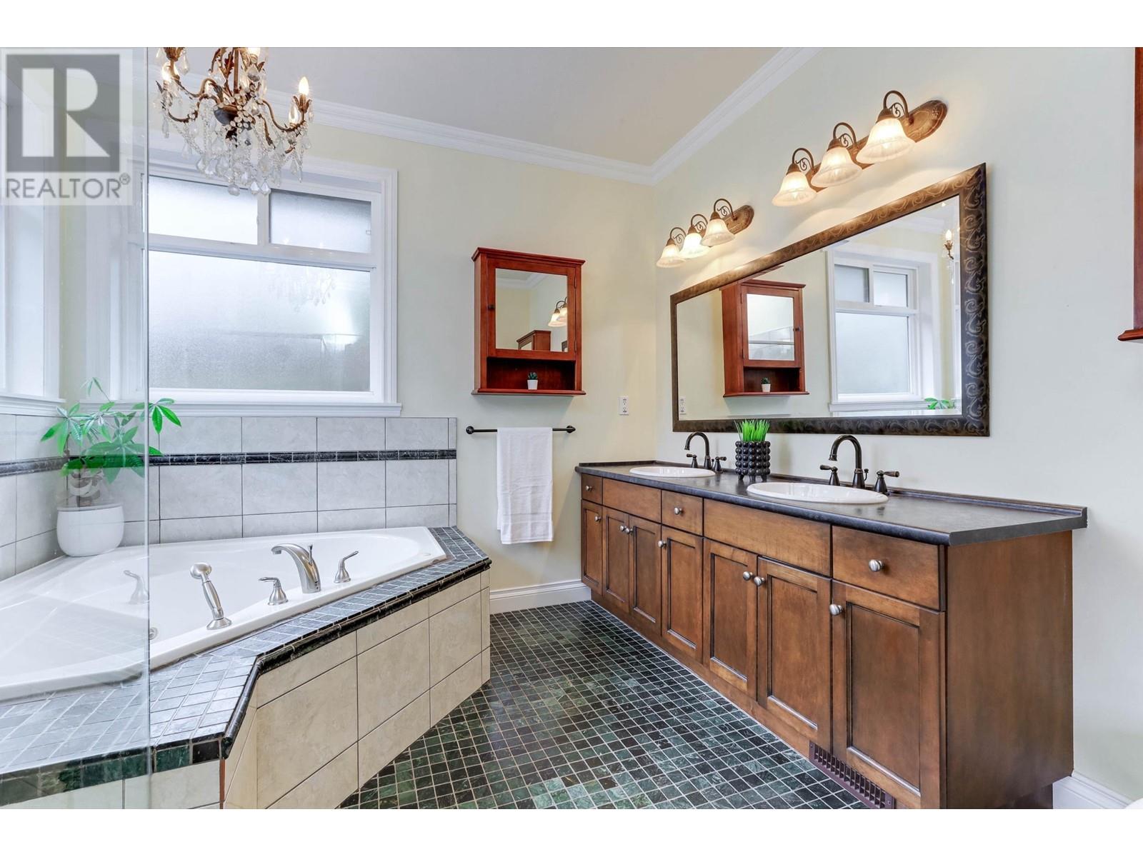 13345 239b Street, Maple Ridge, British Columbia  V4R 0A4 - Photo 21 - R2864234