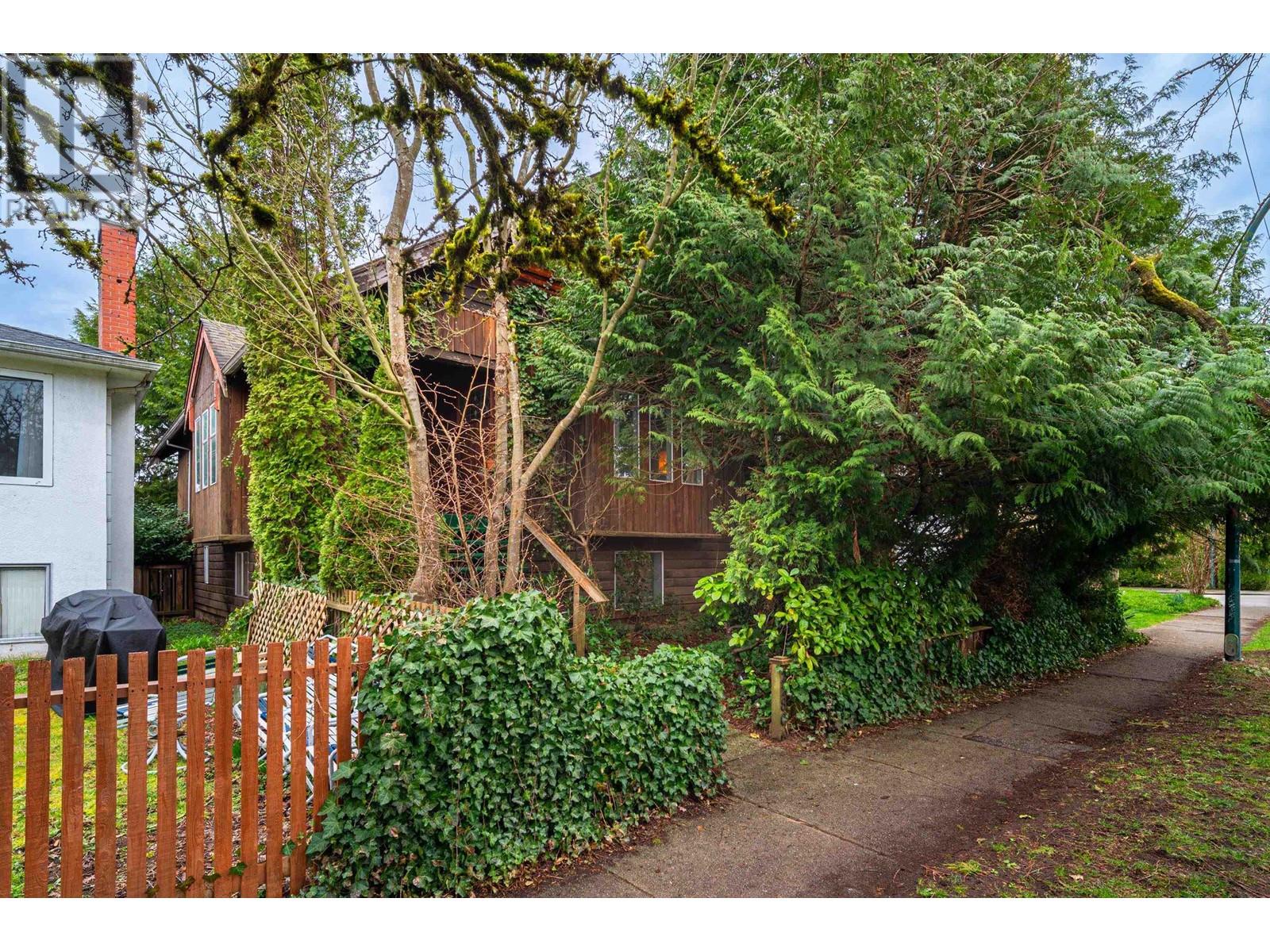 2280 Blenheim Street, Vancouver, British Columbia  V6K 4J3 - Photo 4 - R2864235