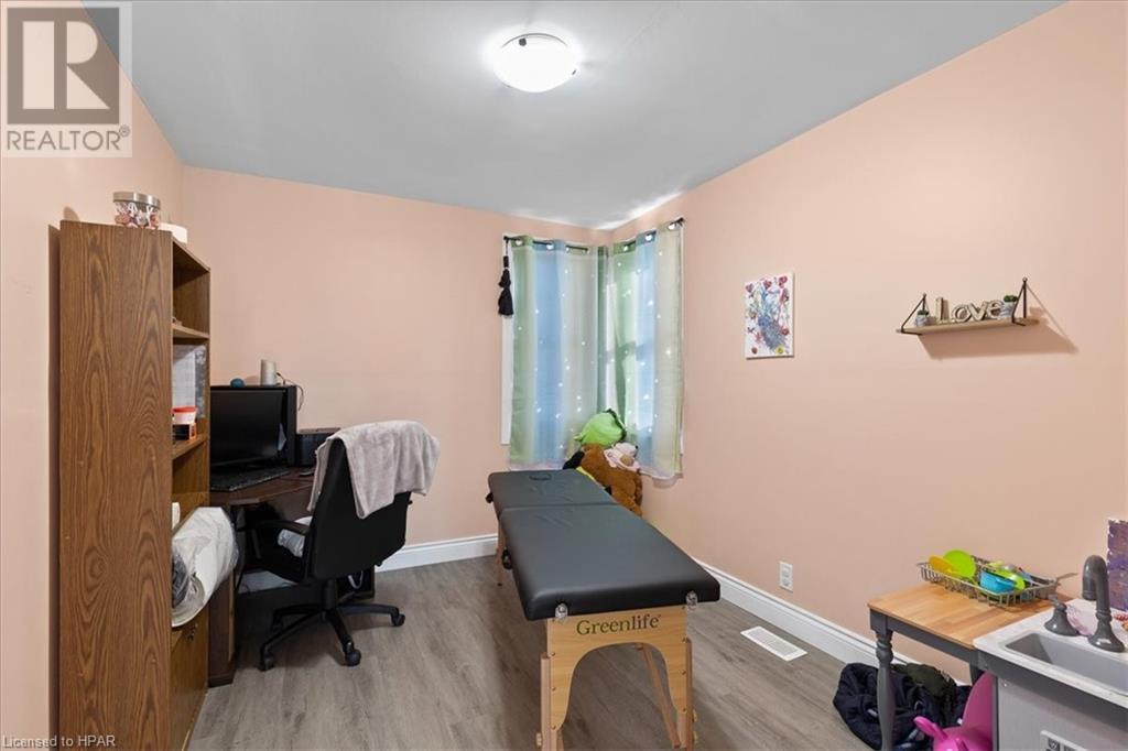 753 Devonshire Avenue, Woodstock, Ontario  N4S 5R3 - Photo 18 - 40560614