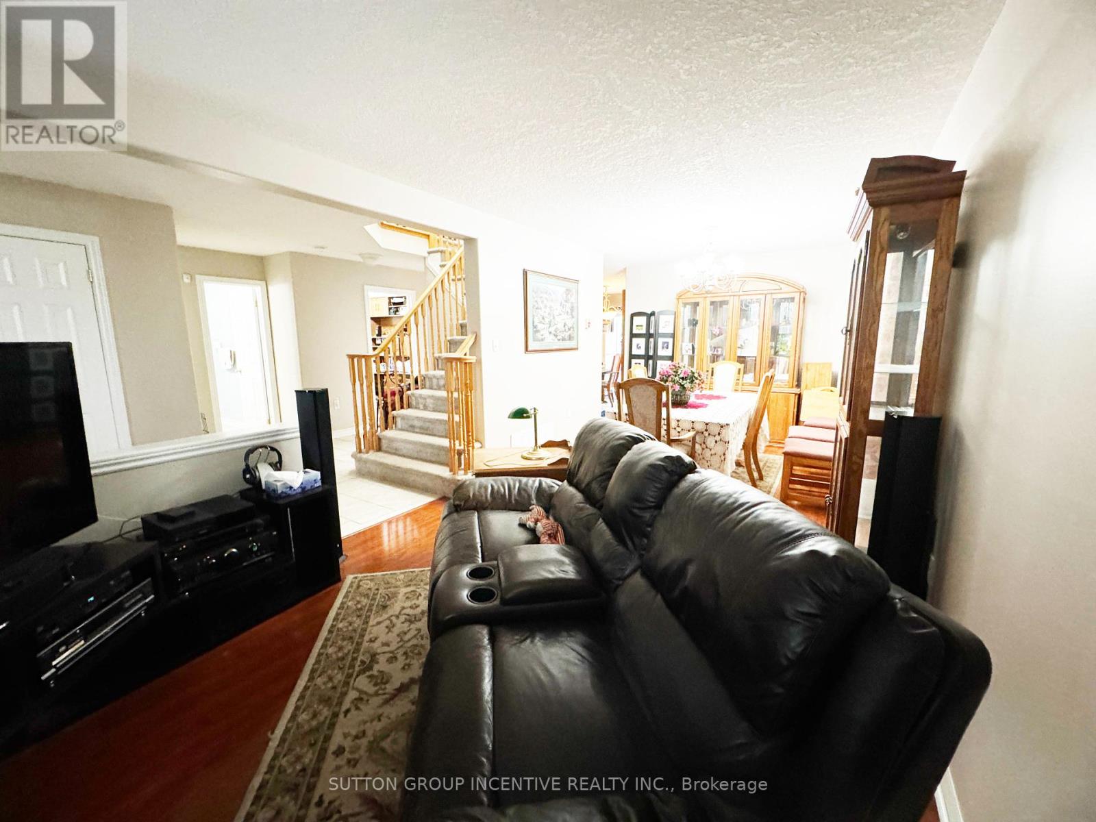 28 Dunsmore Lane, Barrie, Ontario  L4M 7A1 - Photo 6 - S8184454