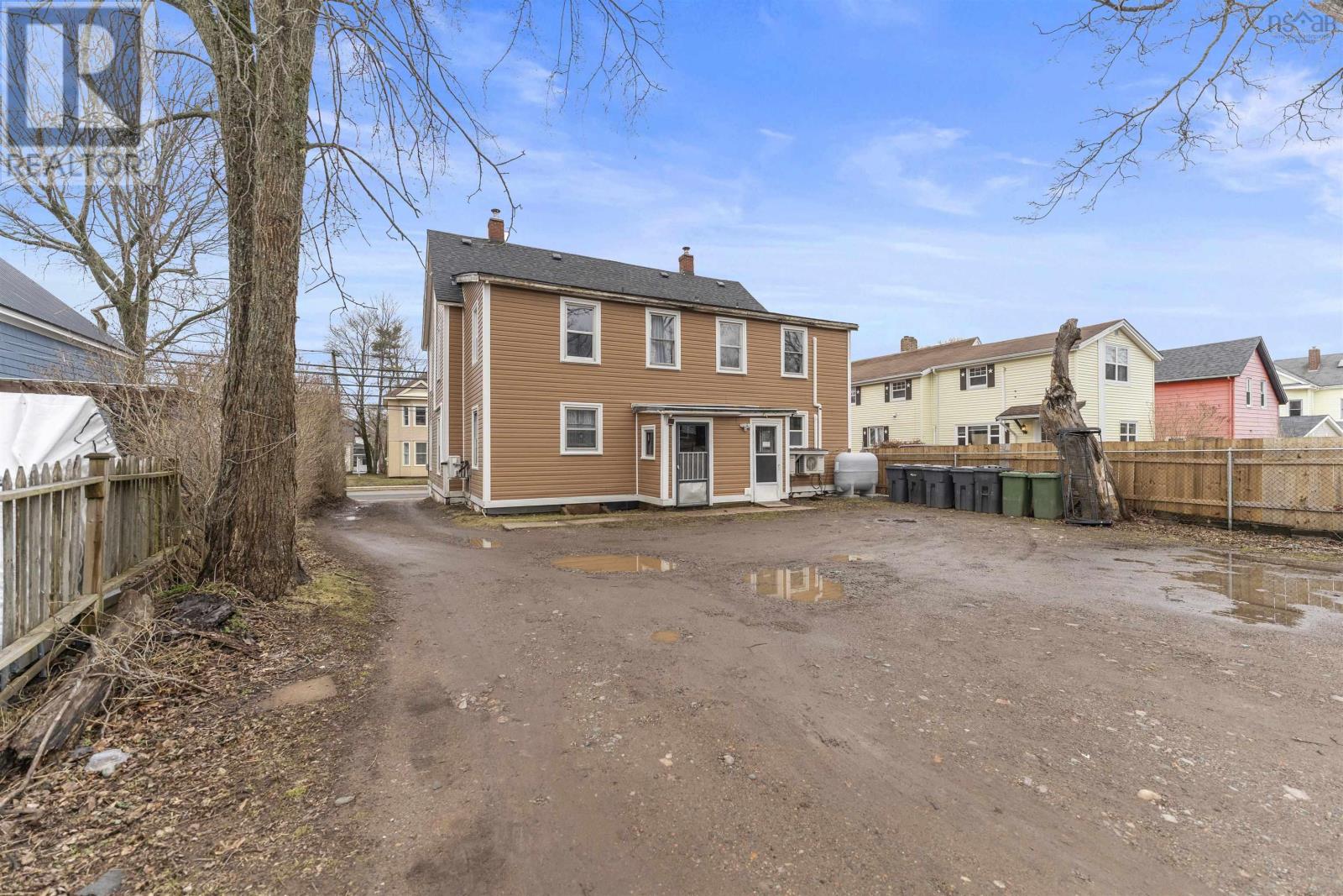 120-122 Arthur Street, Truro, Nova Scotia  B2N 1Y1 - Photo 5 - 202405754