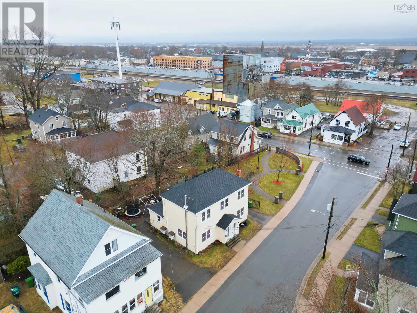 20-22 Park Road, Truro, Nova Scotia  B2N 4E4 - Photo 12 - 202405755