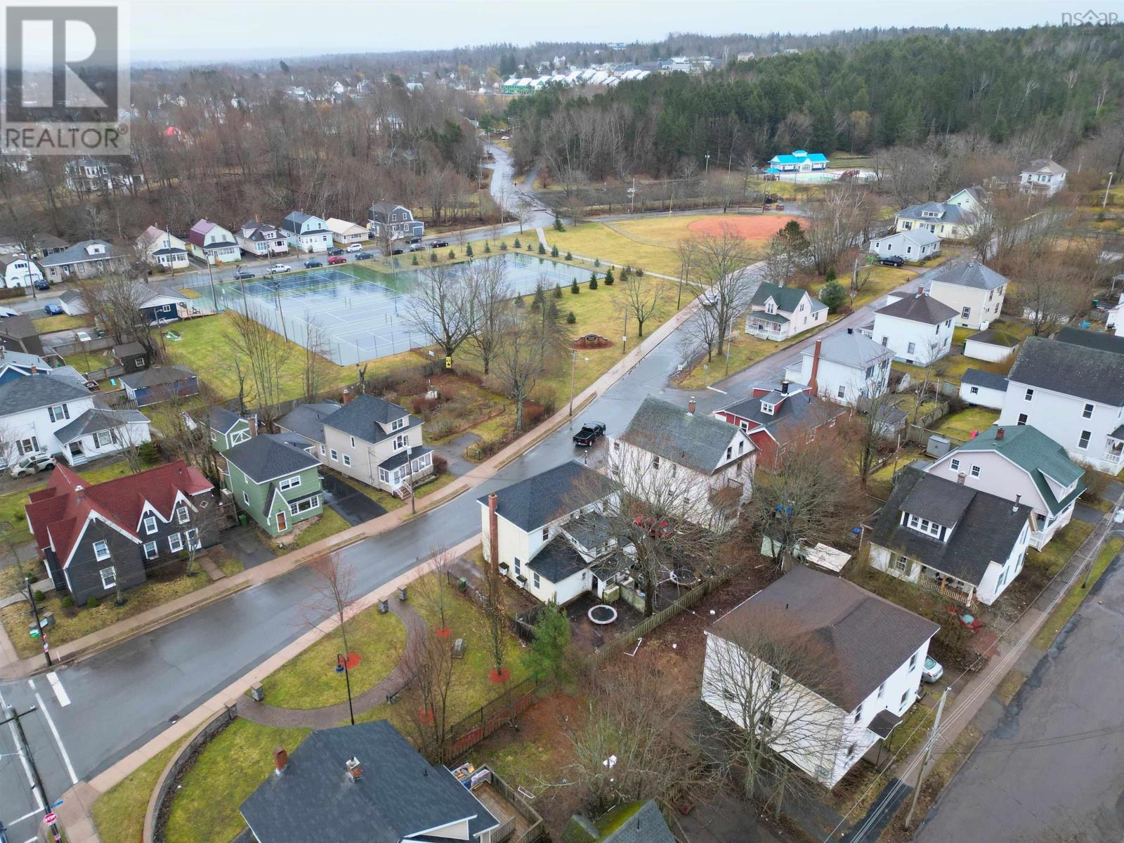 20-22 Park Road, Truro, Nova Scotia  B2N 4E4 - Photo 6 - 202405755