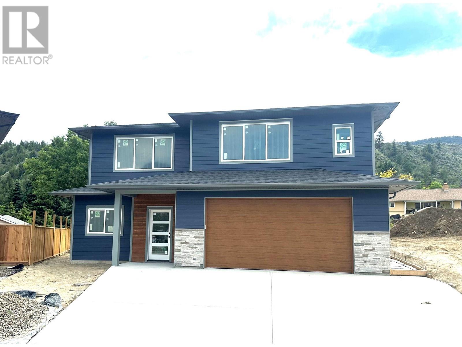 5585 COSTER PLACE, kamloops, British Columbia