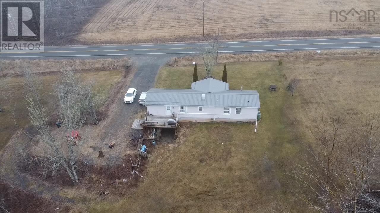 9641 Highway 215, South Maitland, Nova Scotia  B0N 2H0 - Photo 13 - 202405757