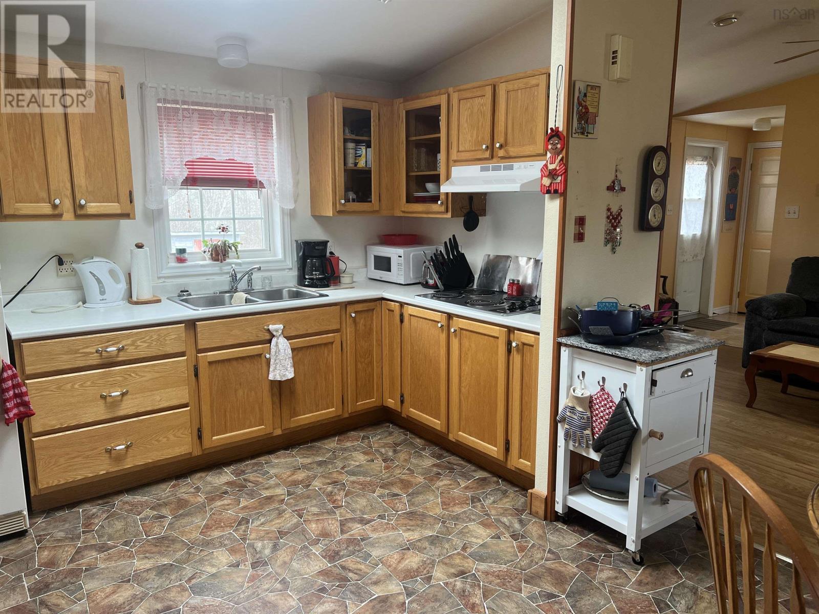 9641 Highway 215, South Maitland, Nova Scotia  B0N 2H0 - Photo 3 - 202405757